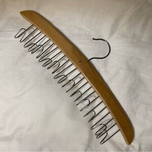 Vintage WOOD BELT ACCESSORIES HANGER 12 Hooks Holds 24-36 Belts Good Quality
